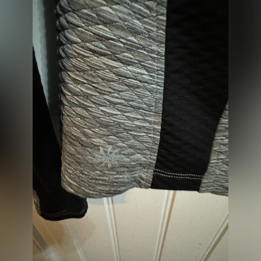 Athleta Quilted Gray and Black 1/4 Zip - Picture 3 of 8